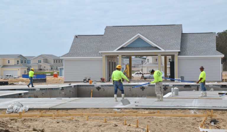 how much do concrete contractors charge per hour