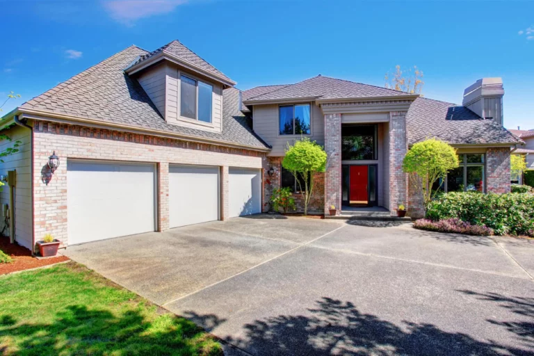 Lakeland Concrete Contractors | Expert Driveways, Patios & Repairs