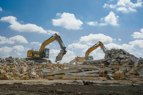 concrete demolition contractor