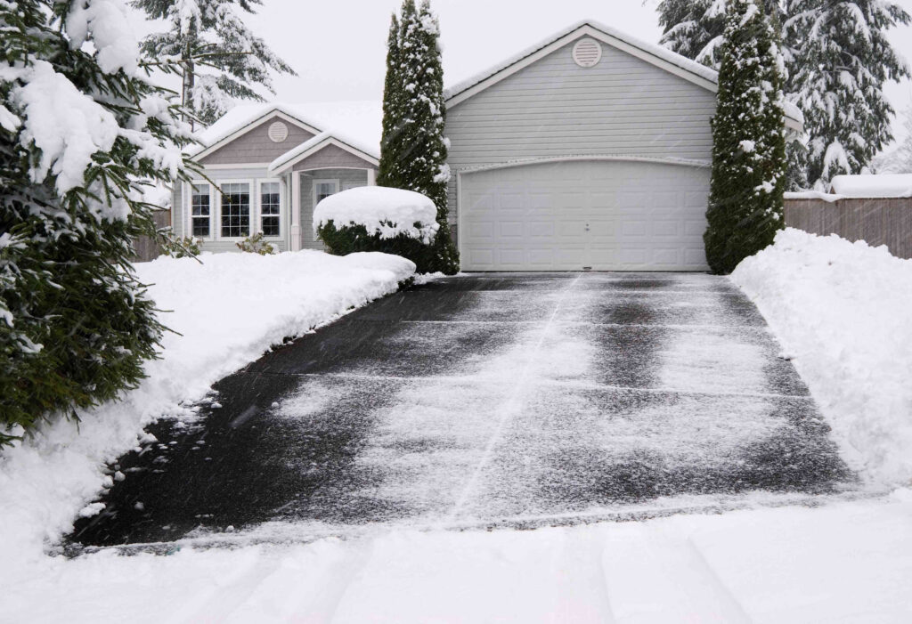 Best Ways to Melt Ice on Driveway Quickly