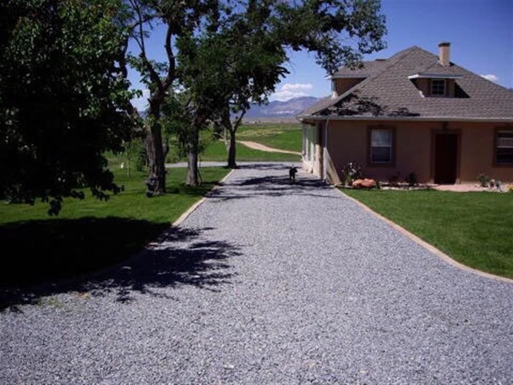 How to Lay a Gravel Driveway: A Complete Guide