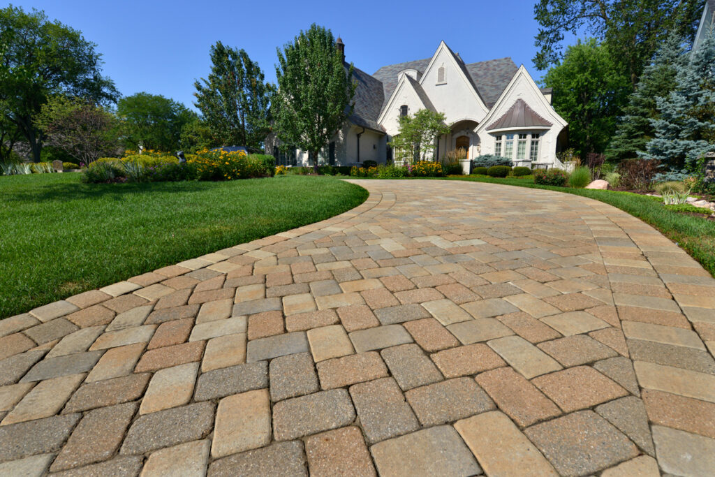 Paving a Driveway Cost Guide: Materials & Factors